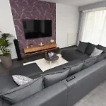 Le Ray's Apartment *